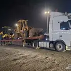 لوبدلنقل المعدات والسيارات