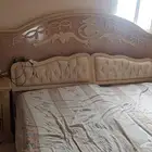 غرفة نوم متوسطة