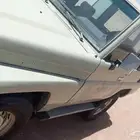 اللبيع جيب ربع موديل 91 محركاته طيبه البدي طيب ممشاه200