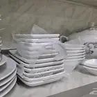 طقم صحون جديده لم تستخدم مع كاسات عصير للبيع