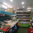 اغراض للبيع ثلاجات وديكور خضار وادوات عصير متكامله شبه جديد