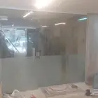 ابواب زجاج محلات  باب قزاز صيانة  باب قزاز  تفصيل باب زجاج