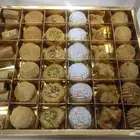 بوكس معمول وبقلاوه علبه للتجمعات والمناسبات