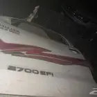 باب وانيت غماره جهة اليمين نظيف كامل ماعد الديكور 1