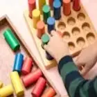 أخصائي تخاطب و توحد و تعديل السلوك