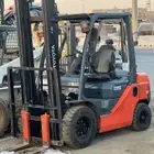 تأجير رفعه شوكيه يومي شهري مشوار