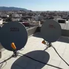 مهندس دي ستلايت تلفزيون وريسيفر.