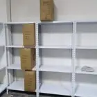 رفوف مخازن بيت مستودع
