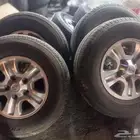 جنوط جيب لاندكروزر 2004 اصلي وكاله مع كفرات اخت الجدد ت