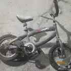 دراجه أطفال 40  مقاس 14 تحتاج كفرات