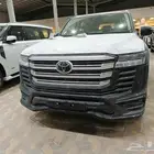 لاندكروزر جكسار L5 فل بنزين 2025 - خليجي - أسود
