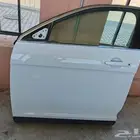 باب امامي يسار ابيض