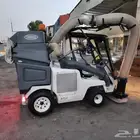 للبيع مكنسة 4300 Tennant ATLV  بلد الصنع امريكا