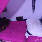 سرير ومرتبه ومخدة