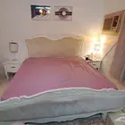 سرير نوم نظيف ولا يوجد فيه عيوب