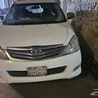 تيوتا انوفا فل كامل بحالة ممتاز ثاني مالك