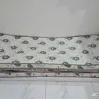 للبيع ثلاث اسره مستعمله وأربع مراتب