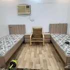 سريرين مفرد للاطفال والكبار نظيفة مع مرتبه