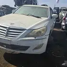 للبيع قطع غيار فقط جنسس 2013