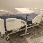 سرير طبي كهربائي