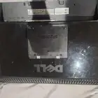 شاشة مافيها اي مشكله يوجد لها ستاند و يوجد مداخل usp