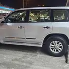 جيب لاندكروزر 2013 فضي 6 سلندر مستخدم اول