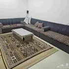 مجلس 7 قطع بحاله جيده ومعه الطربيزة الموضحه بالصورة