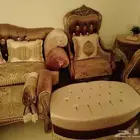 كنب مجلس مع خمس طاولات وسبة مقاعد تتسع ل 13 شخص نظف جده واتس
