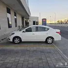 نيسان صني 2020 للبيع ممشى قليل