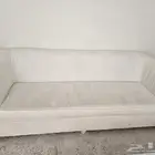 قطعتين كنب لون ابيض مقاس 3 اشخاص