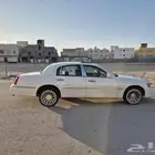 لينكولن تاون كار 2002