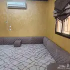 فرشة ومخاد وستارة .. شبه جديد