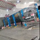 عمال وميكانيكيين صيانه ميكانيكا