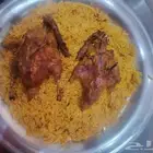 معلم يمني