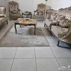 مجلس من مفروشات المطلق مستخدم نضيف