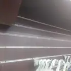 ديكور الواح مع طاولات