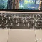 للبيع MacBook Pro نظيف جدا