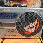 مسجل سوني صغير بحجم كف اليد مع راديو