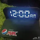 ساعة ذو منظر جميل