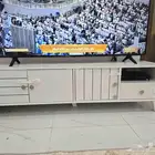 طاولة شاشه للبيع