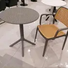 كراسي وطاولات كافيهات