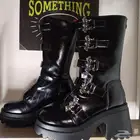 حذاء نسائي طويل