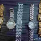 ساعات جديدة للبيع