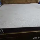 مرتبة سرير كبيره