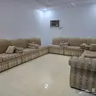 كنب مستعمل للبيع ب300 قابل للتفاوض