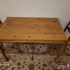 طاولة طعام