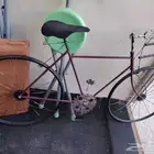 سلة طفل او قطة ودراجة زينة ومركنين زجاج ولوحات للبيع