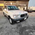 للبيع جيب لاندكروزر 2001