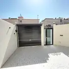 للبيع شقه تمليك أرضية حي احد جديدة حواش وكراج مدخل مستقل