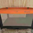 سرير اطفال قابل للطي